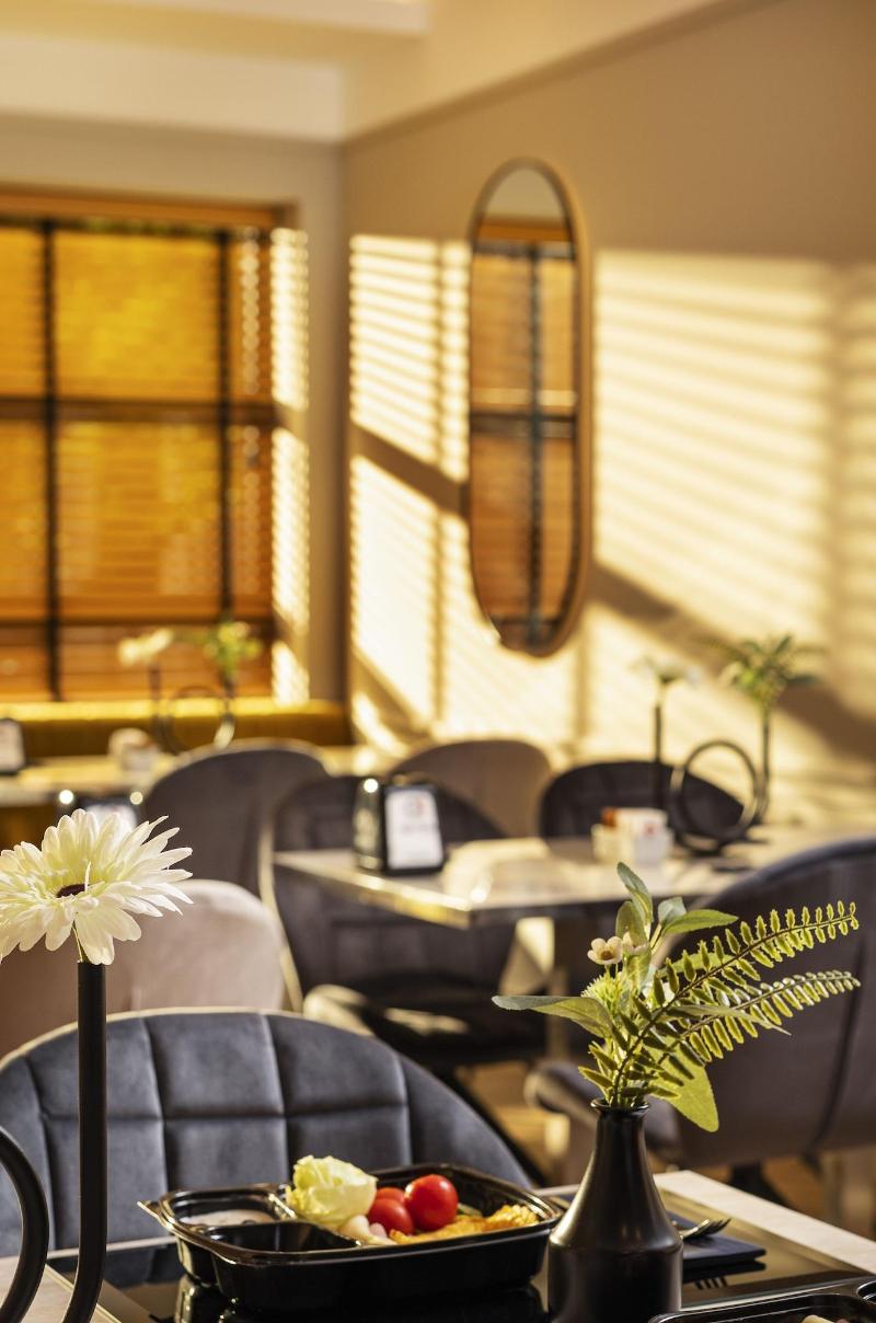 Este Park Hotel image
