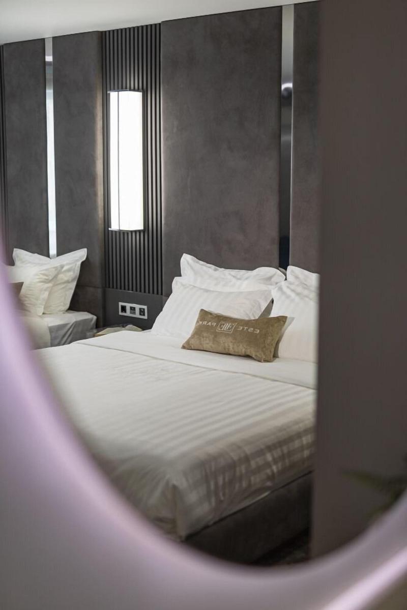 Este Park Hotel image