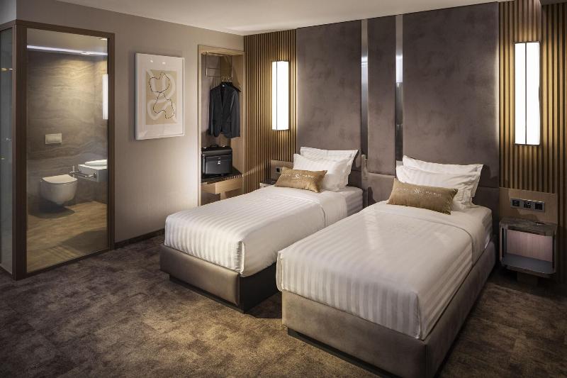 Este Park Hotel image