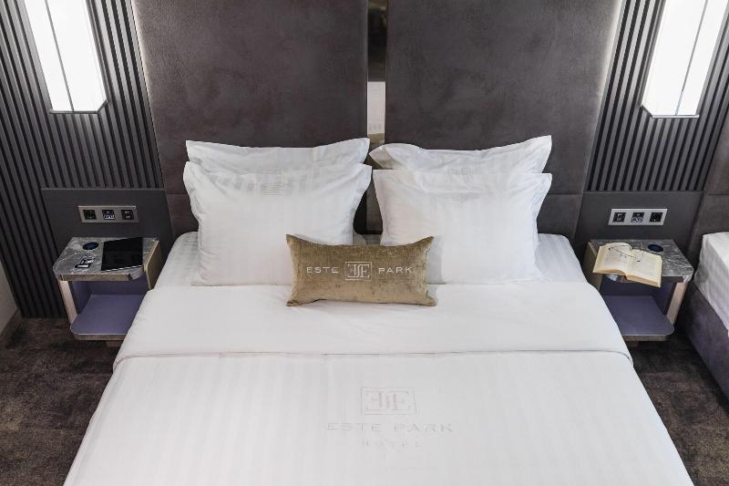 Este Park Hotel image