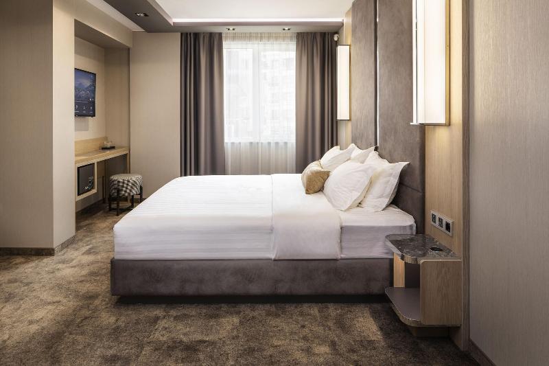 Este Park Hotel image
