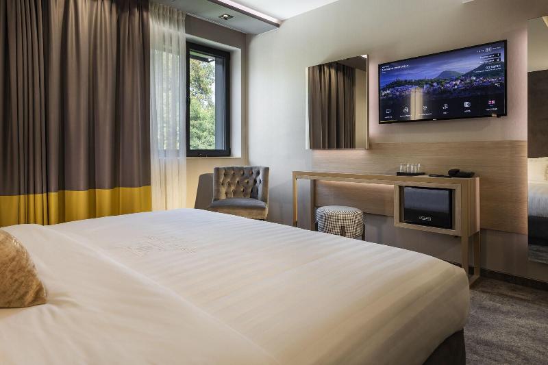 Este Park Hotel image