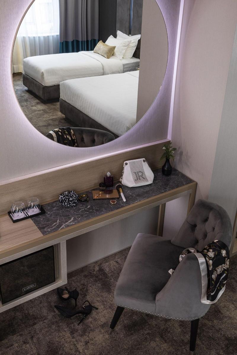 Este Park Hotel image