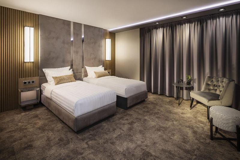 Este Park Hotel image