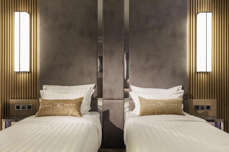 Este Park Hotel image