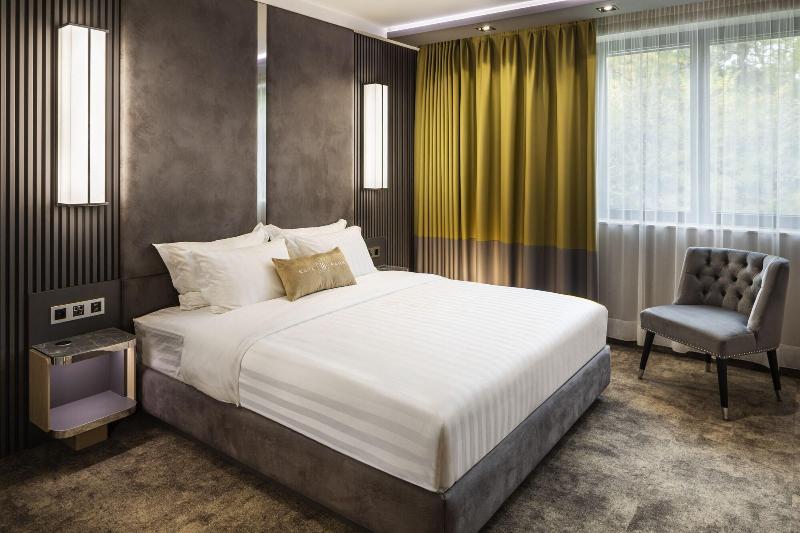 Este Park Hotel image