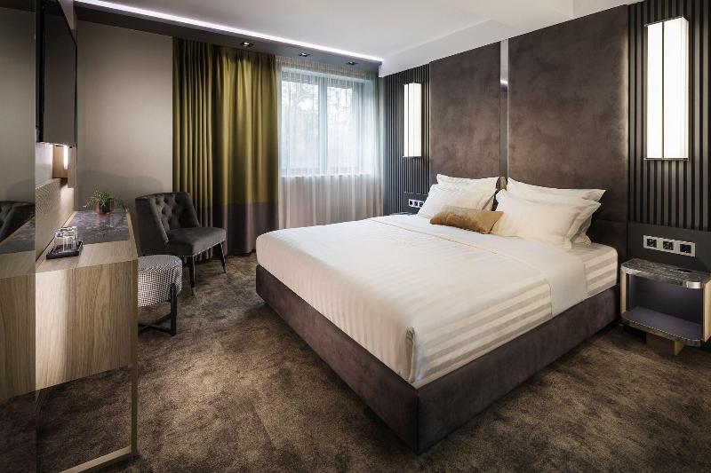 Este Park Hotel image