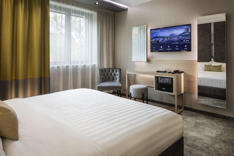 Este Park Hotel image