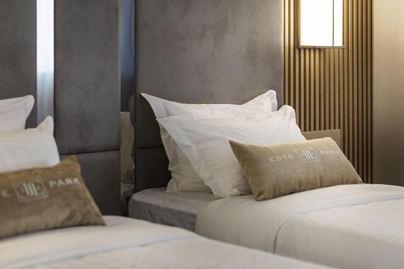 Este Park Hotel image