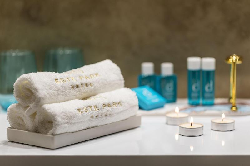 Este Park Hotel image