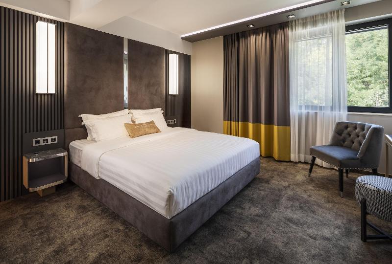 Este Park Hotel image