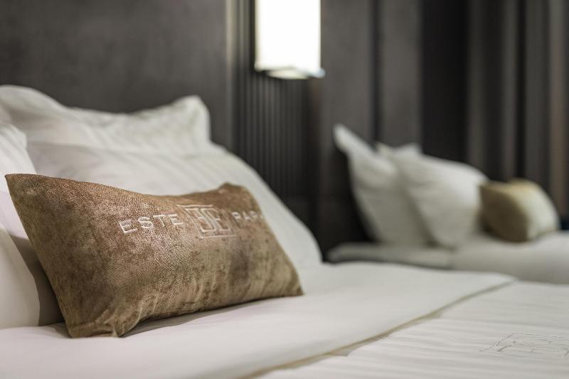 Este Park Hotel image