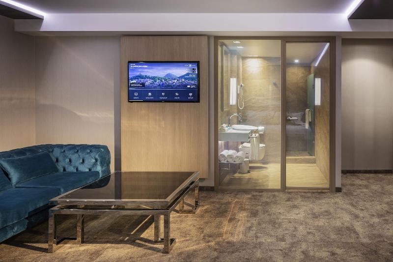 Este Park Hotel image