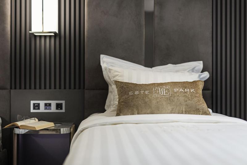 Este Park Hotel image