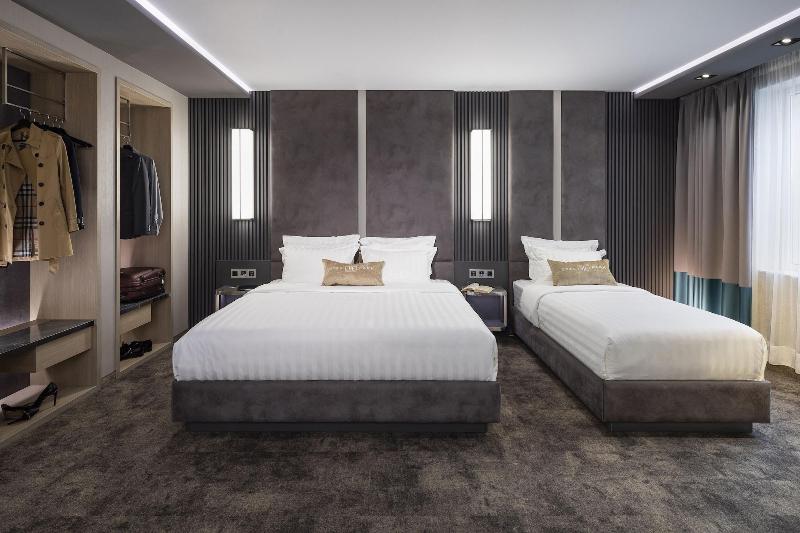 Este Park Hotel image