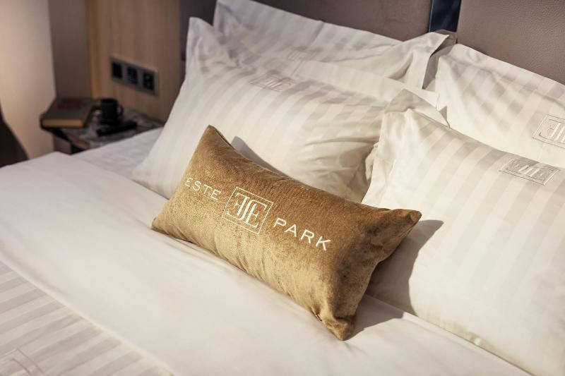 Este Park Hotel image
