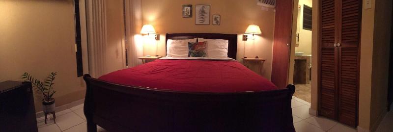 El Pequea O Hotel image