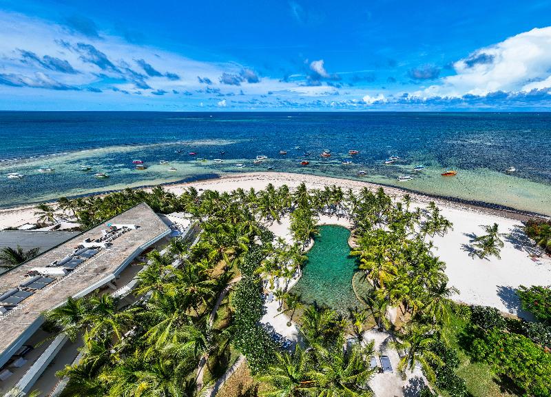 Billionaire Resort And Retreat image