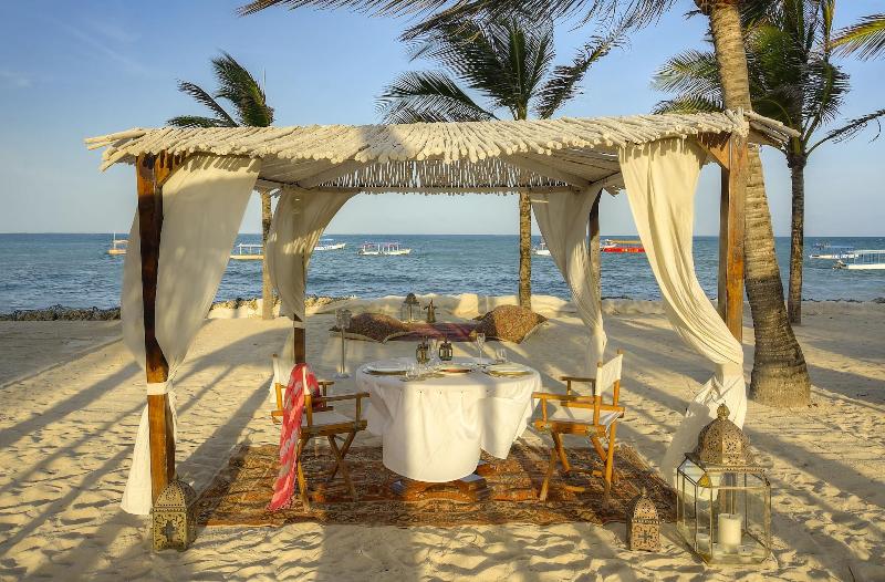 Billionaire Resort And Retreat image