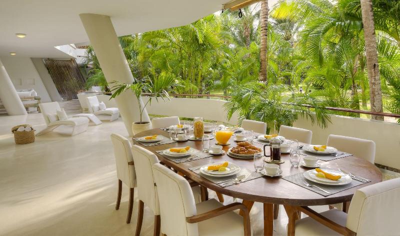Billionaire Resort And Retreat image