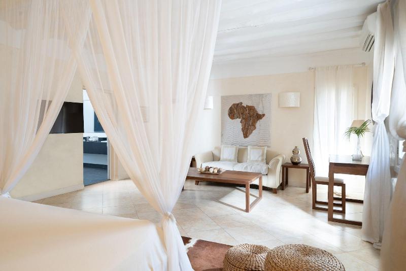 Billionaire Resort And Retreat image
