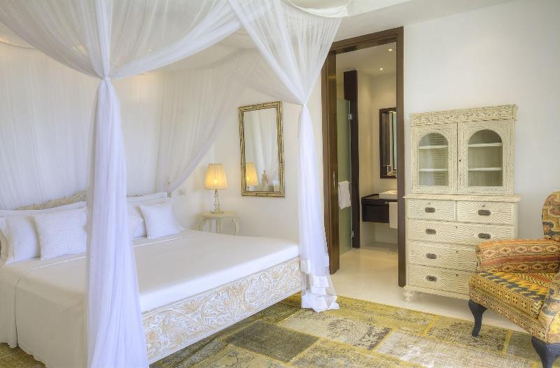 Billionaire Resort And Retreat image