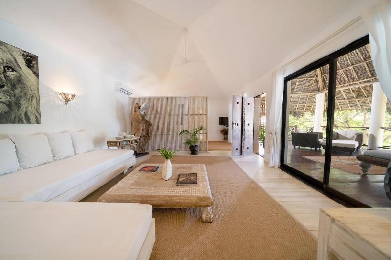 Billionaire Resort And Retreat image