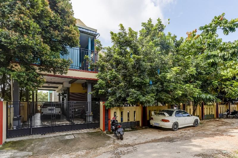 Oyo 91298 Rumah Cantik Homestay