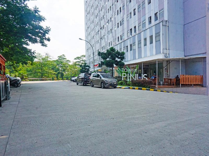 San San Rooms Gunung Putri Square