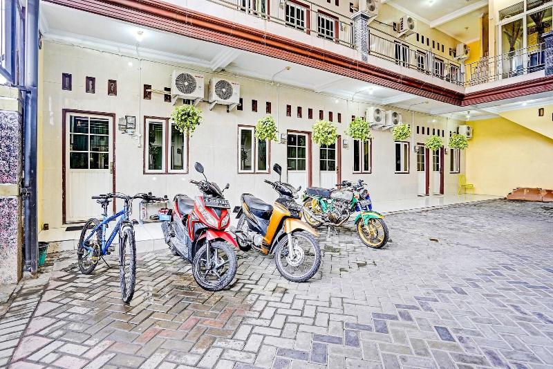 Oyo 91795 Kos Jeehel Syariah image