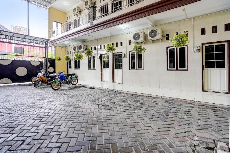 Oyo 91795 Kos Jeehel Syariah image