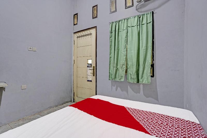 Oyo 91795 Kos Jeehel Syariah image