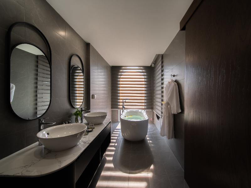 Grand Tourane Nha Trang Hotel image