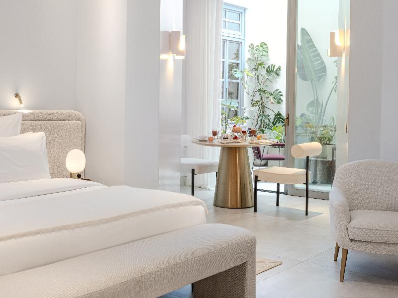 THE DOLLI at Acropolis, A Hotel to Live image