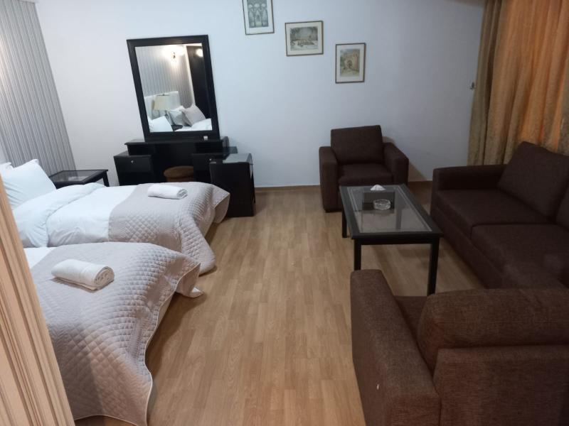 Elegant Suites — photo 3