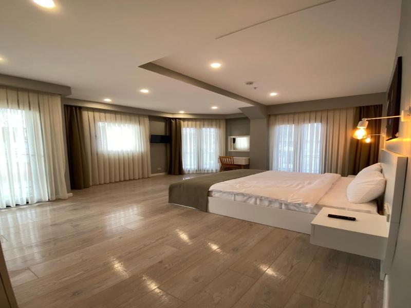 Li Hotel Pera image