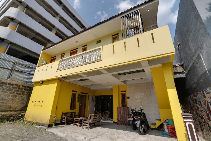 Spot On 91775 Pondok 14 Syariah — main photo