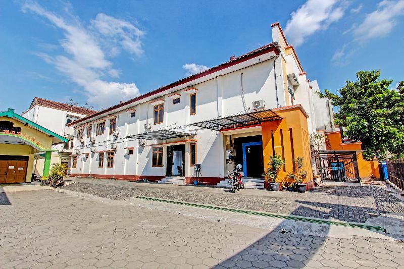 Capital O 91355 Hotel Mustika 1 — main photo