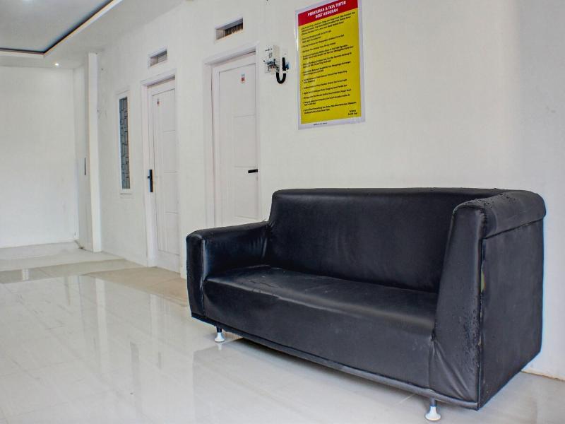 Spot On 91504 De Vila Ungu Syariah