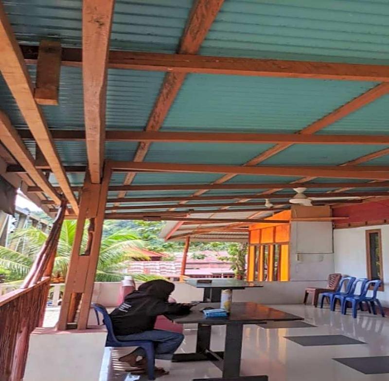 EXPRESS O 91702 Mandeh Homestay Syariah