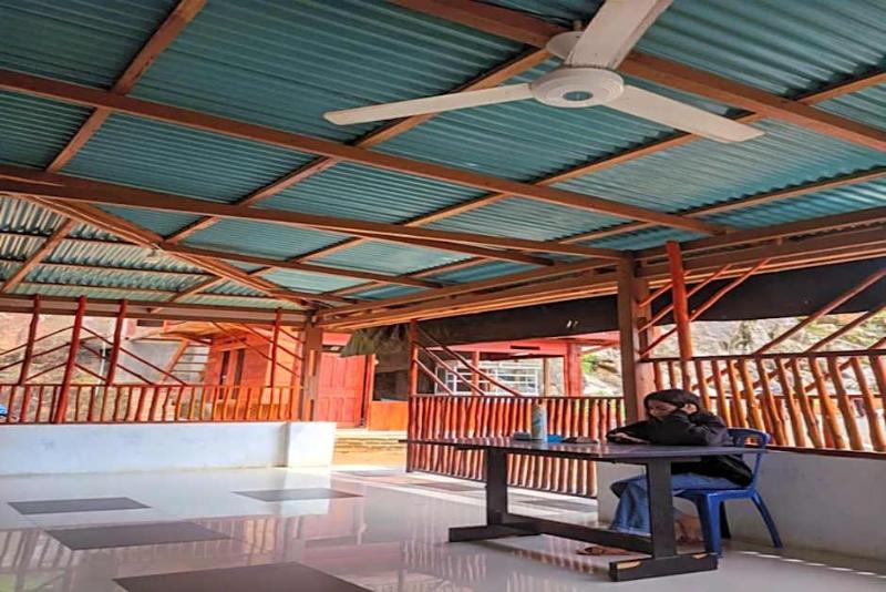EXPRESS O 91702 Mandeh Homestay Syariah