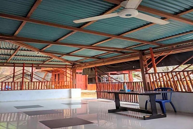 EXPRESS O 91702 Mandeh Homestay Syariah