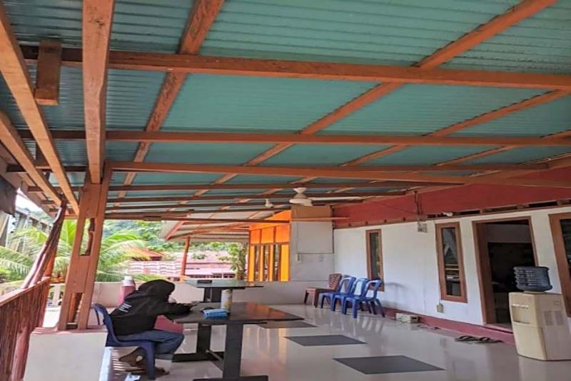 EXPRESS O 91702 Mandeh Homestay Syariah