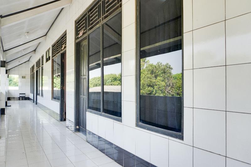 Spot On 91797 Mutiara Guest House image