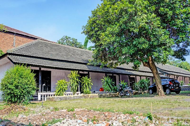 Oyo 91798 Hotel Grand Mutiara image