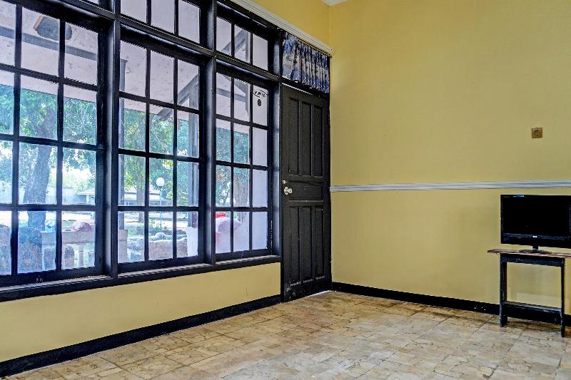 Oyo 91798 Hotel Grand Mutiara image