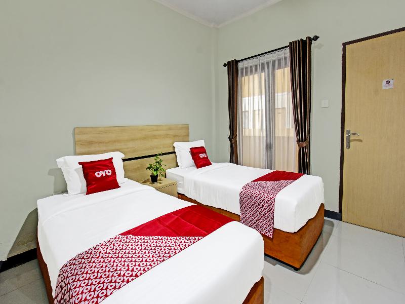 Collection O 91617 Hotel Mutiara Lombok image