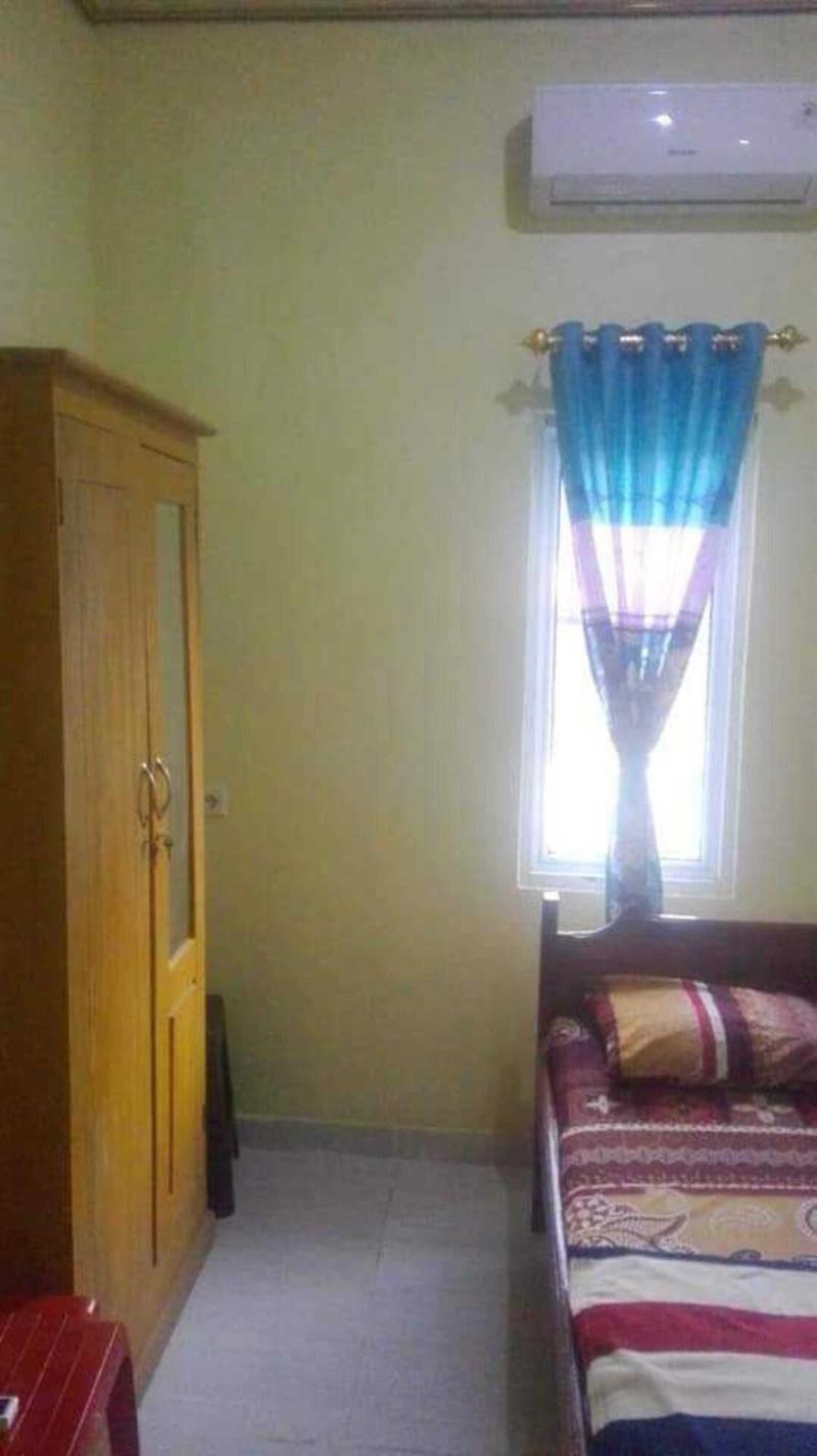 Express O 91371 Wisma Nadira image 3