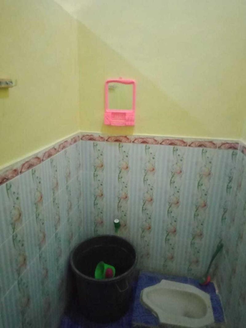 Express O 91371 Wisma Nadira image 2
