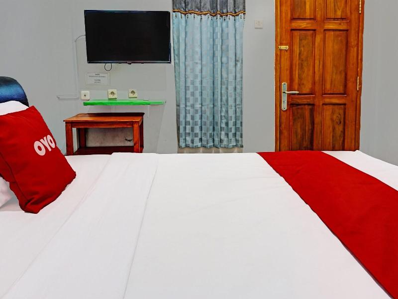Oyo 91599 Penginapan Mutiara Madiun image